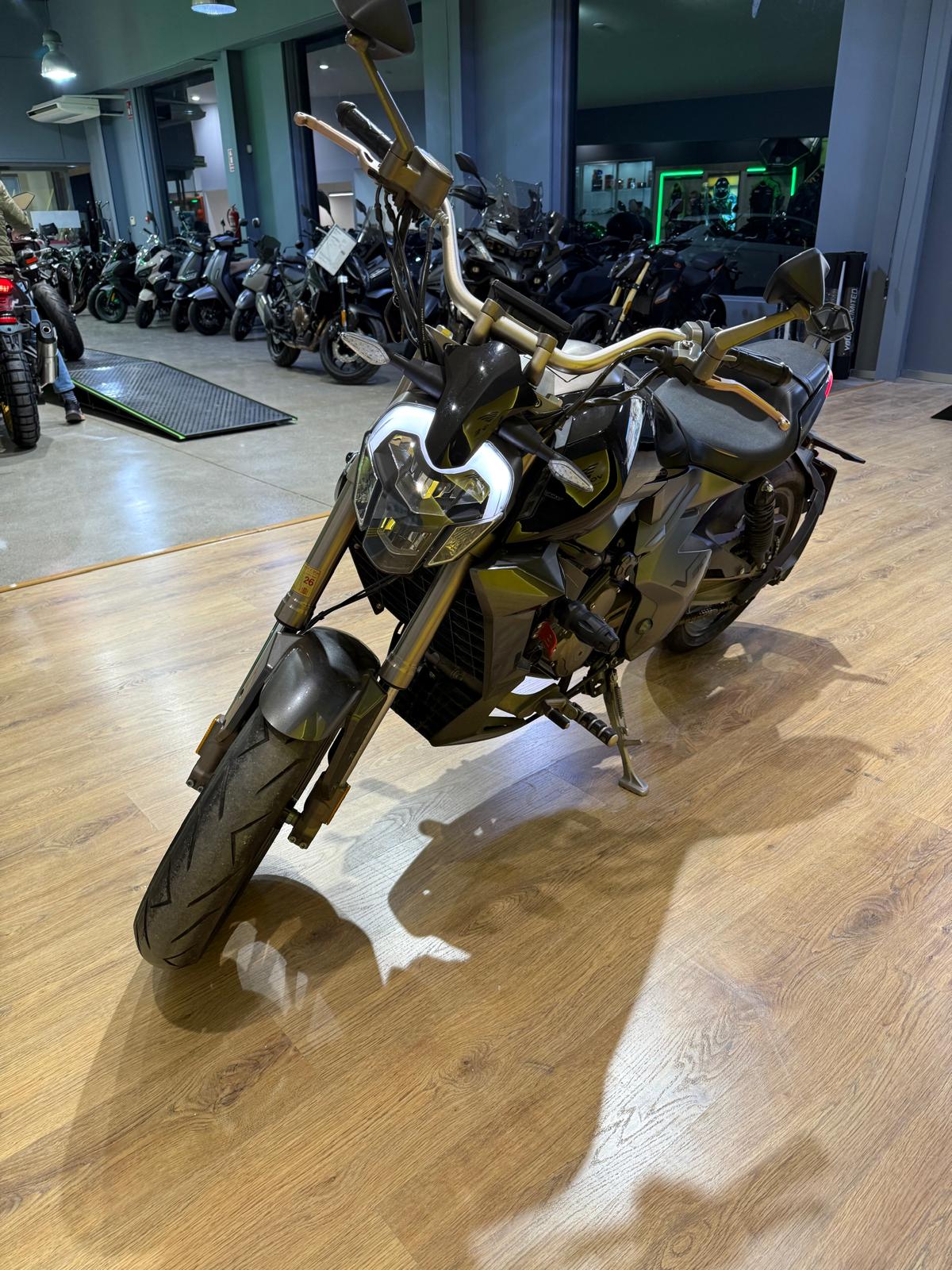 ZONTES V 310 2019 NEGRA - Imagen 2